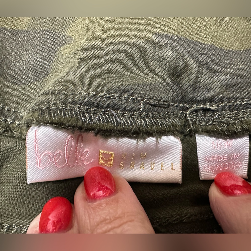 Camo pants - Picture 2 of 3